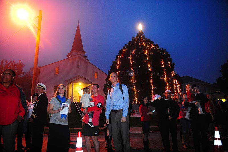 2014 POM Chapel Tree Lighting Ceremony