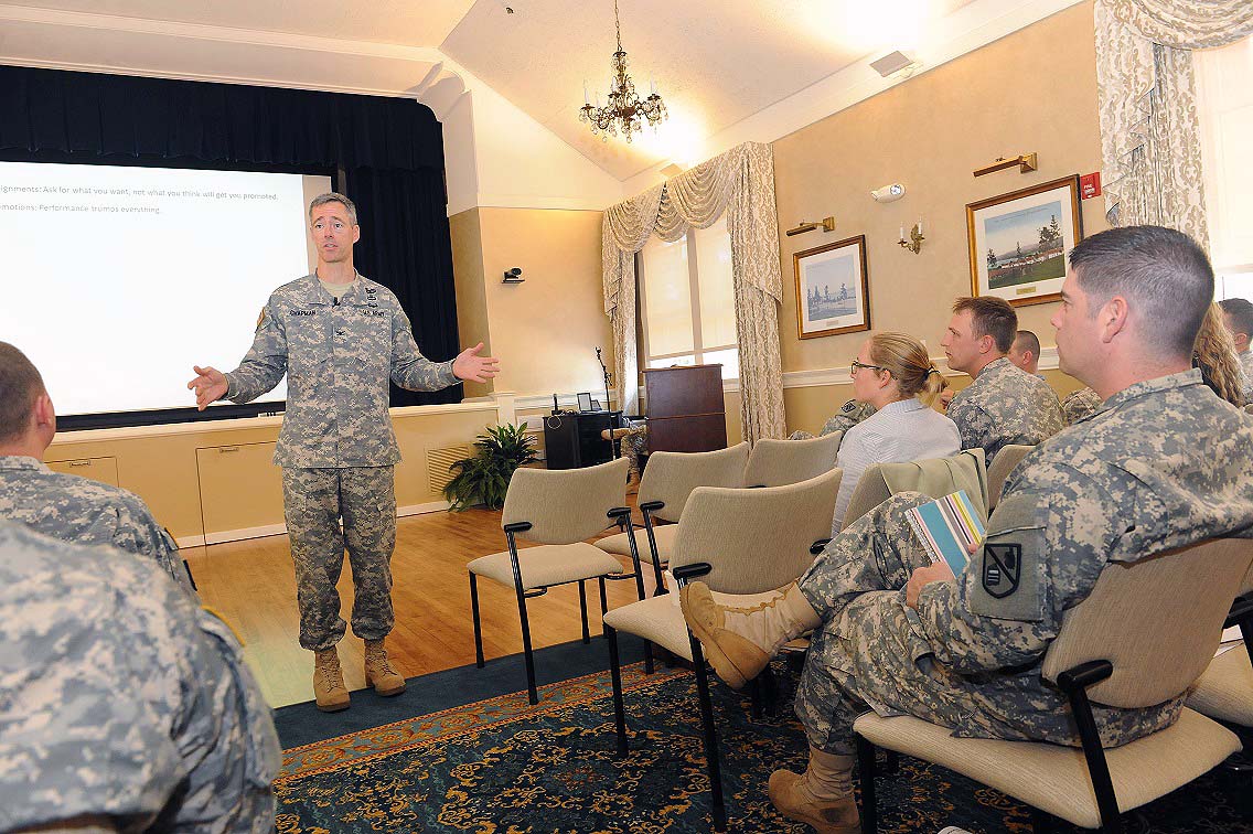 DLIFLC Commandant teaches FAOs how to navigate through careers