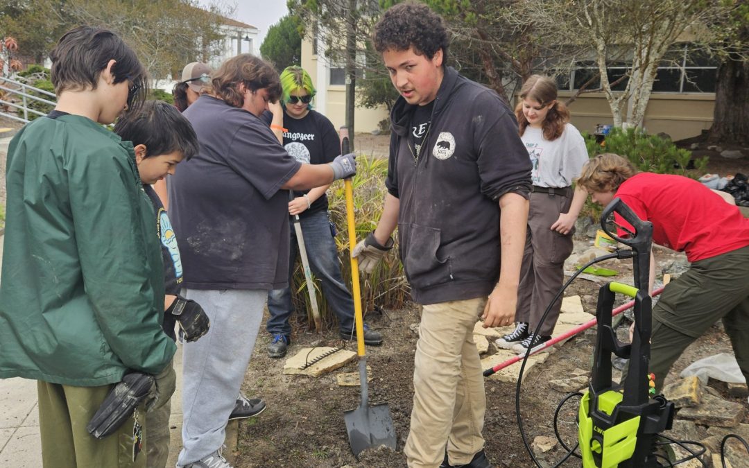 Volunteers work on revitalization project